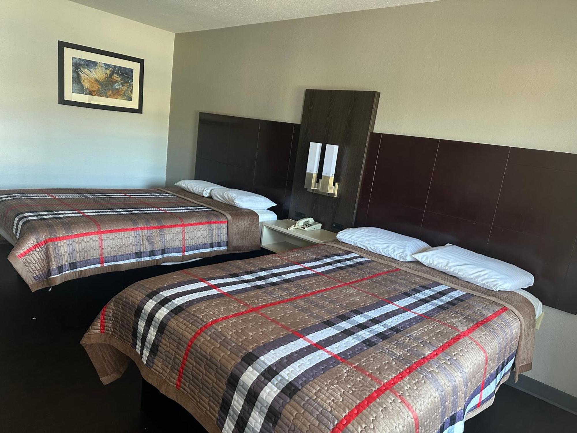 Scottish Inn אוגוסטה מראה חיצוני תמונה