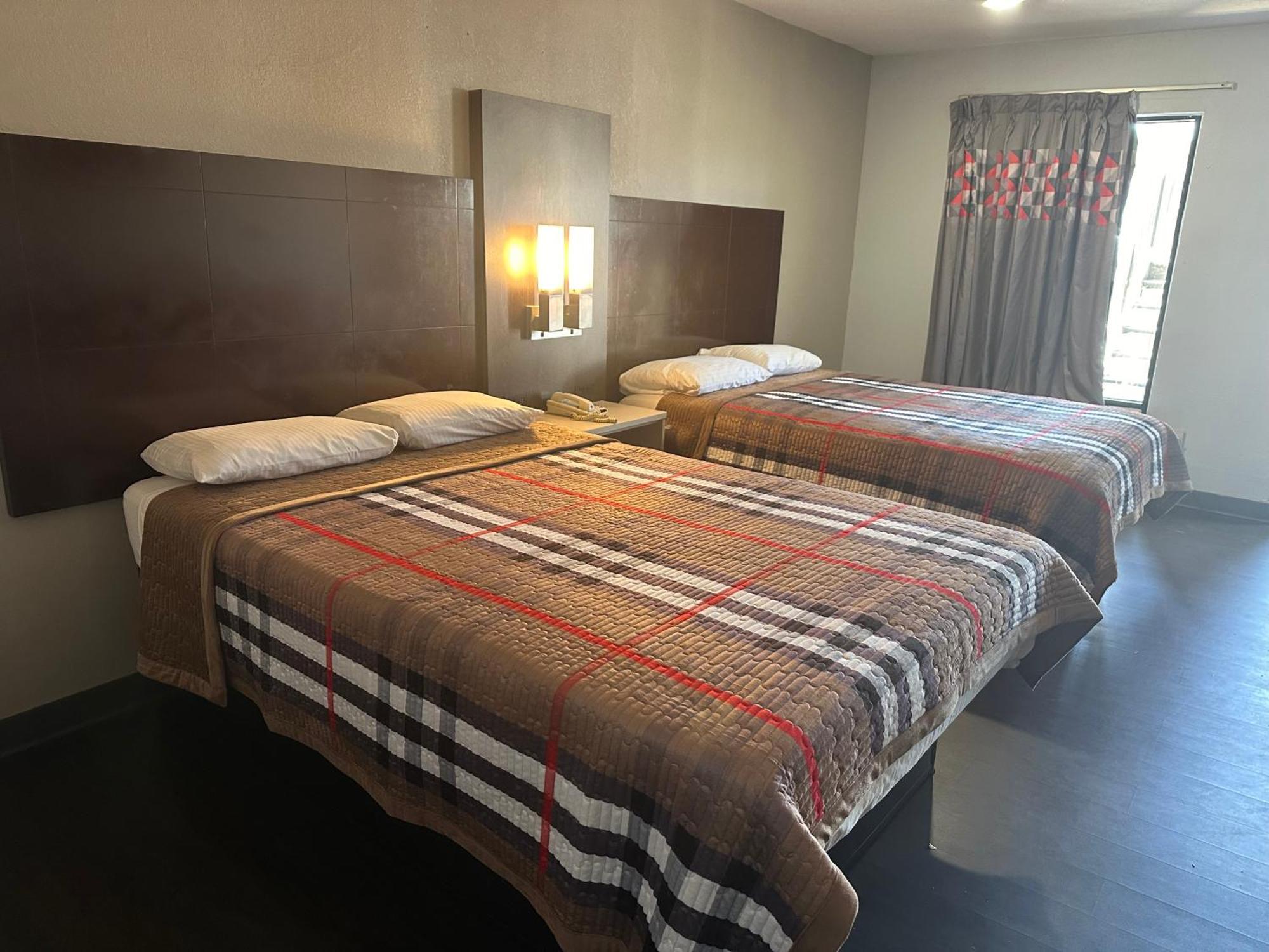 Scottish Inn אוגוסטה מראה חיצוני תמונה